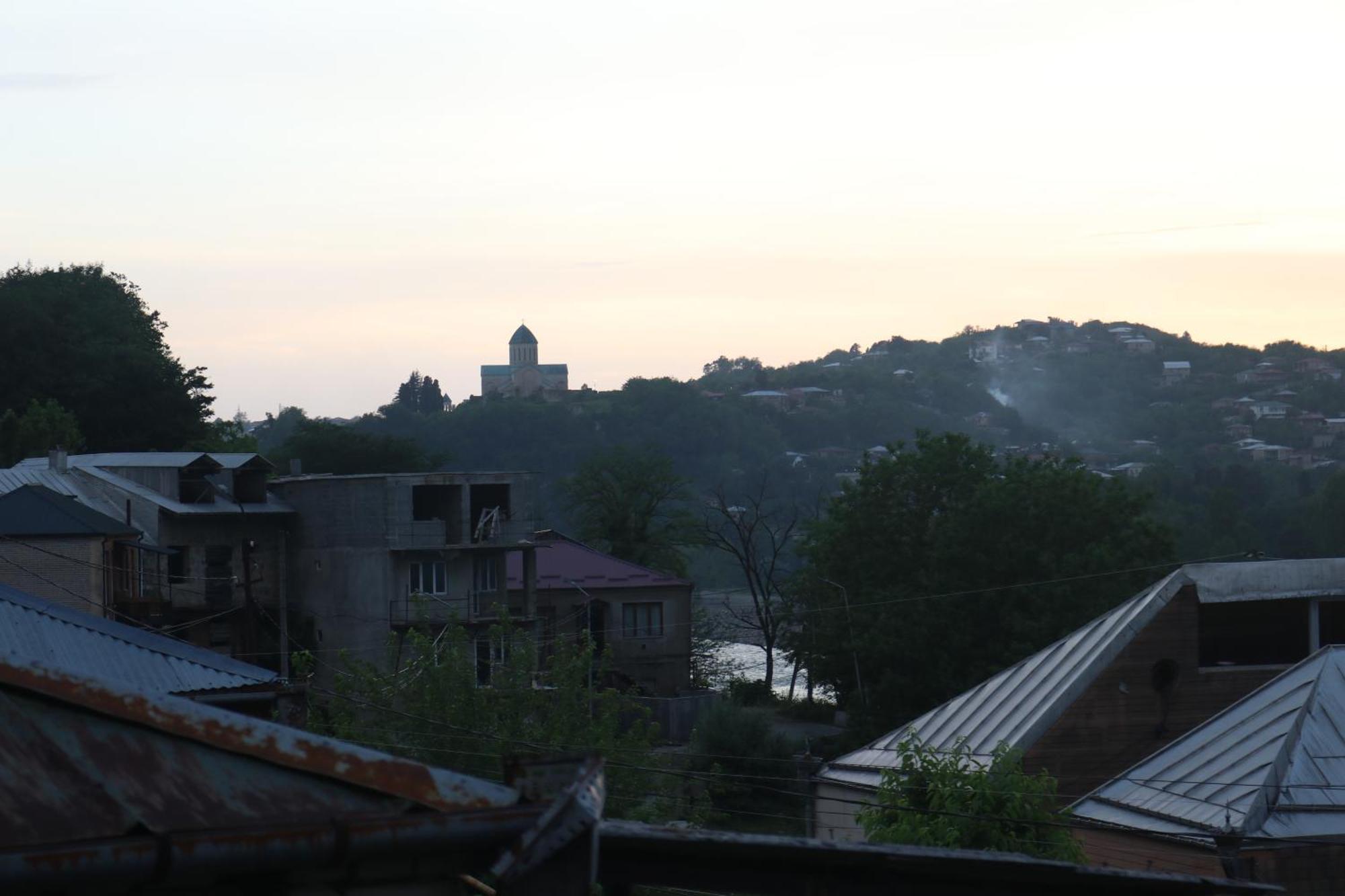 Guesthouse Luka Kutaisi Exterior photo