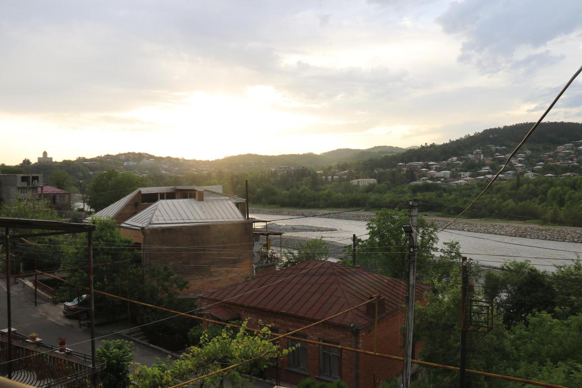 Guesthouse Luka Kutaisi Exterior photo