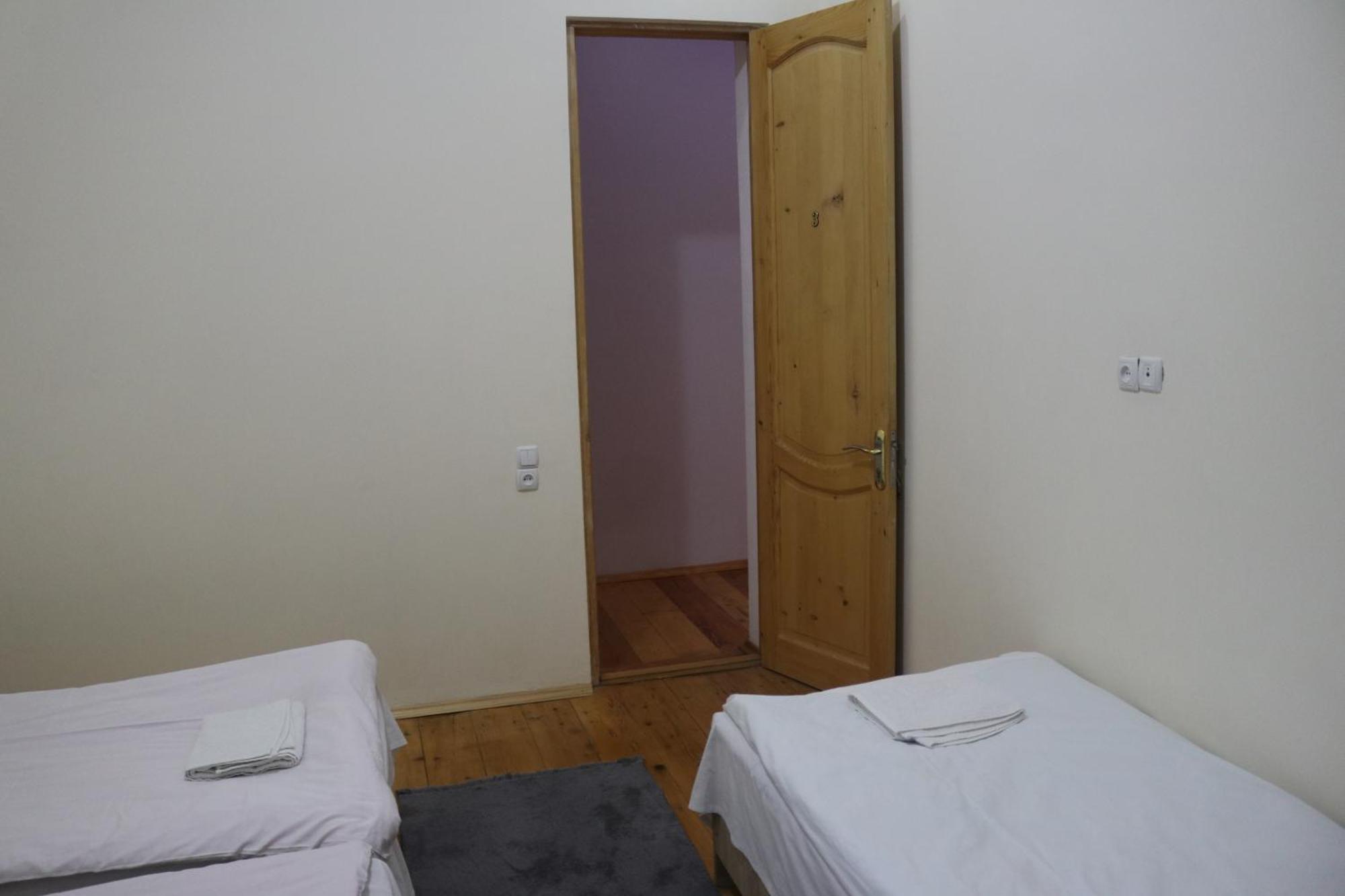 Guesthouse Luka Kutaisi Exterior photo